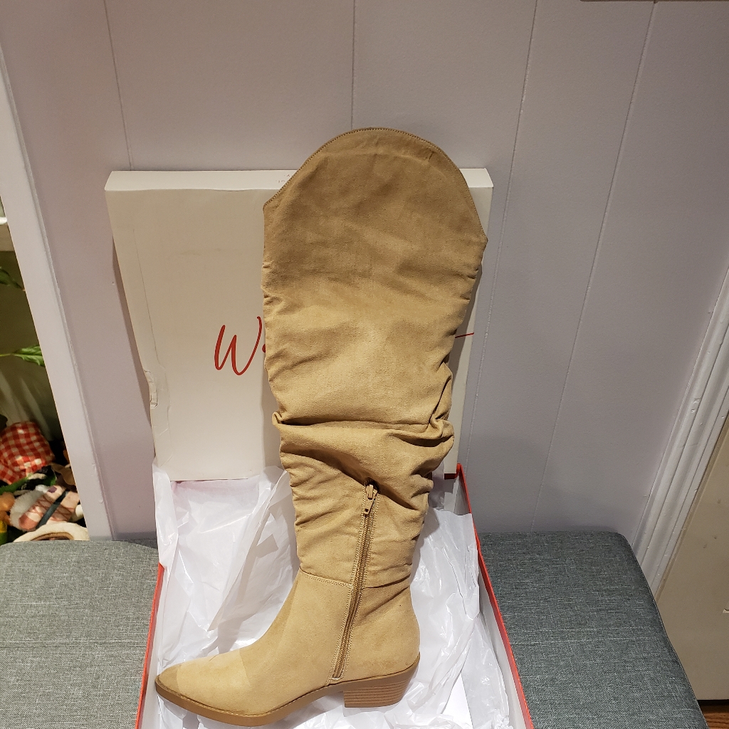 Wonderly Camel Calf Women's Boots